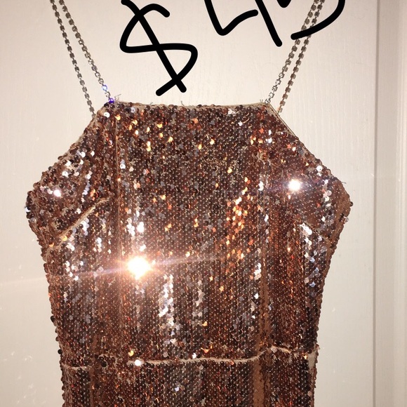 Prom dresses - Picture 7 of 8